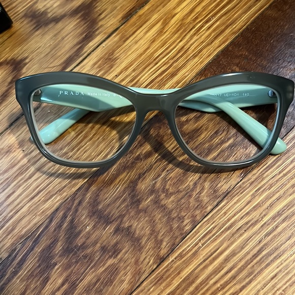 Authentic Prada green eyeglasses w/ prescription lens inside - Picture 2 of 8